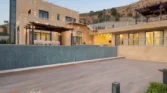 مزرعة للبيع في البحاث