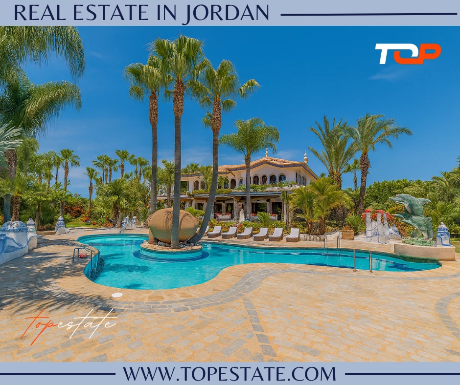 قصر فاخر في مالقا للبيع في إسبانيا مبني على التراث الإسباني مع إطلالات بانورامية